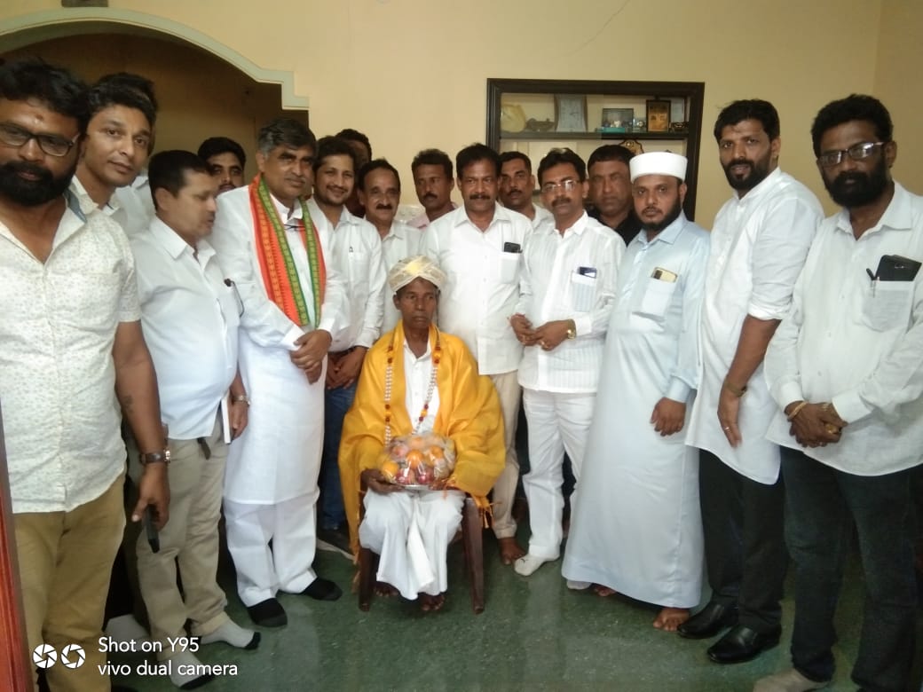 ಕೊಣಾಜೆ: ಅಲ್ಪಸಂಖ್ಯಾತ ಅಭಿವೃದ್ಧಿ ನಿಗಮದ ಅಧ್ಯಕ್ಷರಿಂದ ಹಾಜಬ್ಬರಿಗೆ ಸನ್ಮಾನ