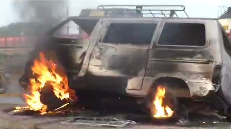 ಕಲಬುರಗಿ: ಚಲಿಸುತ್ತಿದ್ದ ಕಾರಿಗೆ ಆಕಸ್ಮಿಕ ಬೆಂಕಿ