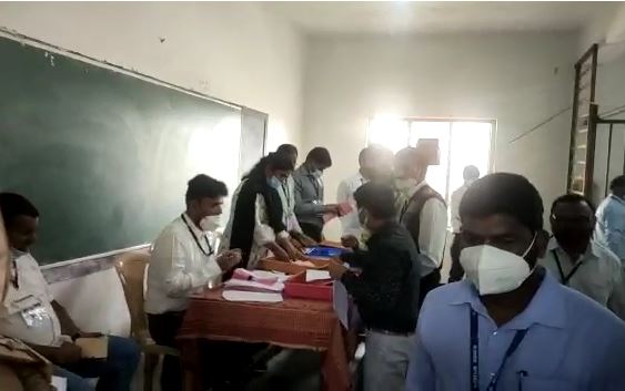 ಚಿಕ್ಕಮಗಳೂರು: ಬಿಜೆಪಿ- ಕಾಂಗ್ರೆಸ್ ಸಮಬಲದ ಸ್ಪರ್ಧೆ