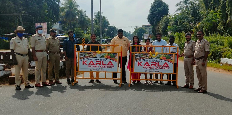 ಕಾರ್ಕಳ ನಗರ ಪೊಲೀಸ್ ಠಾಣೆಗೆ ಬ್ಯಾರಿಕೆಡ್ ಹಸ್ತಾಂತರ