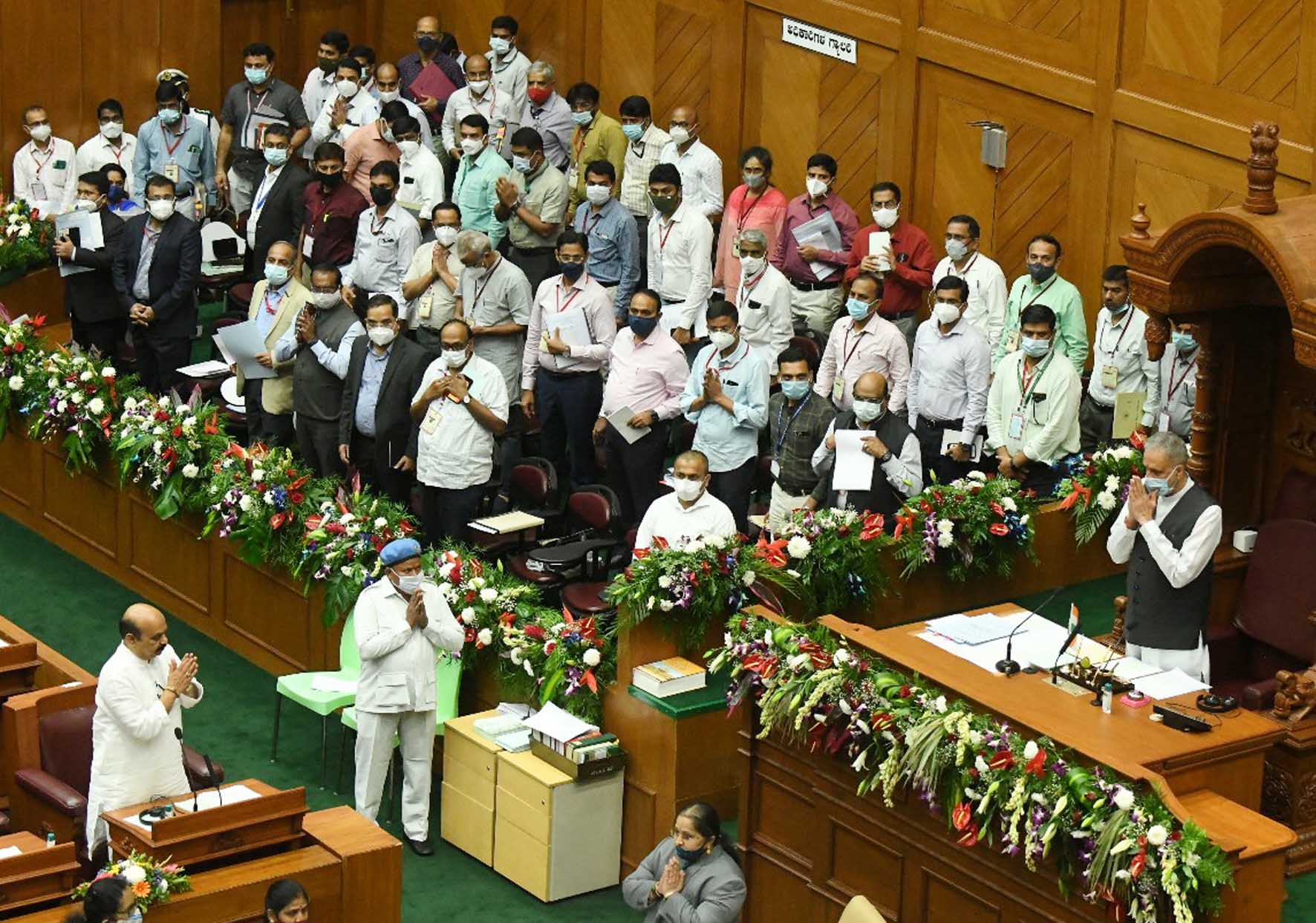 ವಿಧಾನಸಭಾ ಸಭಾಂಗಣದಲ್ಲಿ ಡಾ.ಬಿ.ಆರ್.ಅಂಬೇಡ್ಕರ್ ಭಾವಚಿತ್ರ ಹಾಕುವ ವಿಚಾರಕ್ಕೆ ಜಟಾಪಟಿ