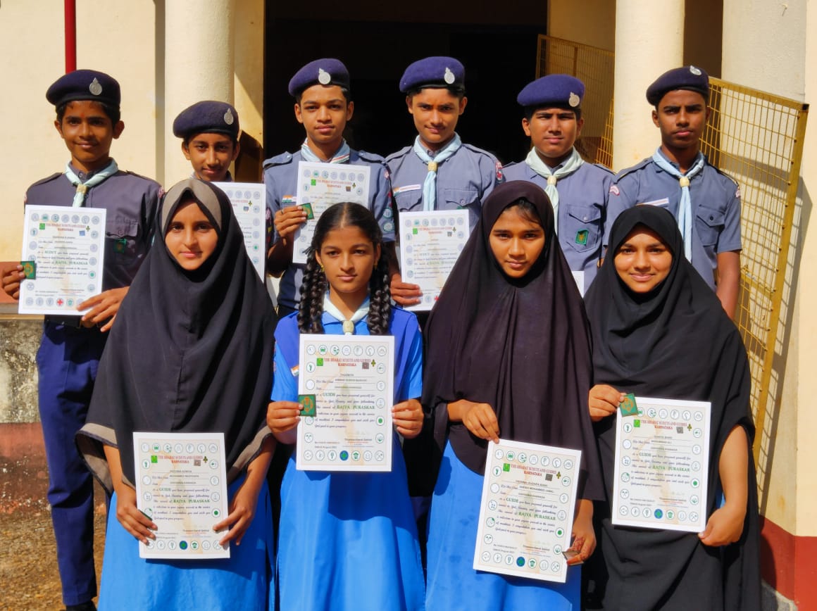 ಬುರೂಜ್ ಶಾಲೆಯ ಸ್ಕೌಟ್ಸ್ ಮತ್ತು ಗೈಡ್ಸ್ ವಿದ್ಯಾರ್ಥಿಗಳಿಗೆ ರಾಜ್ಯ ಪುರಸ್ಕಾರ