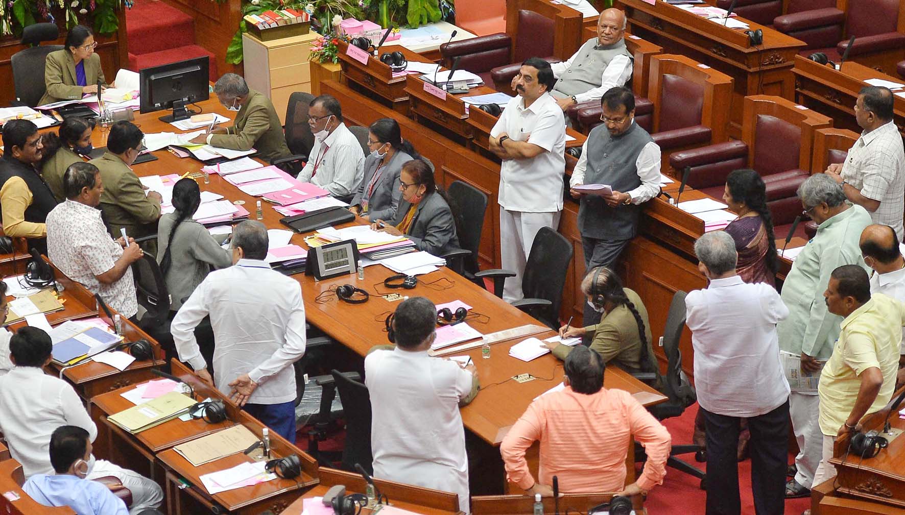 ಭೂ ಕಬಳಿಕೆ ಆರೋಪ: ಪರಿಷತ್ ನಲ್ಲಿ ಸಚಿವ ಬೈರತಿ ಬಸವರಾಜ ರಾಜೀನಾಮೆಗೆ ಒತ್ತಾಯ