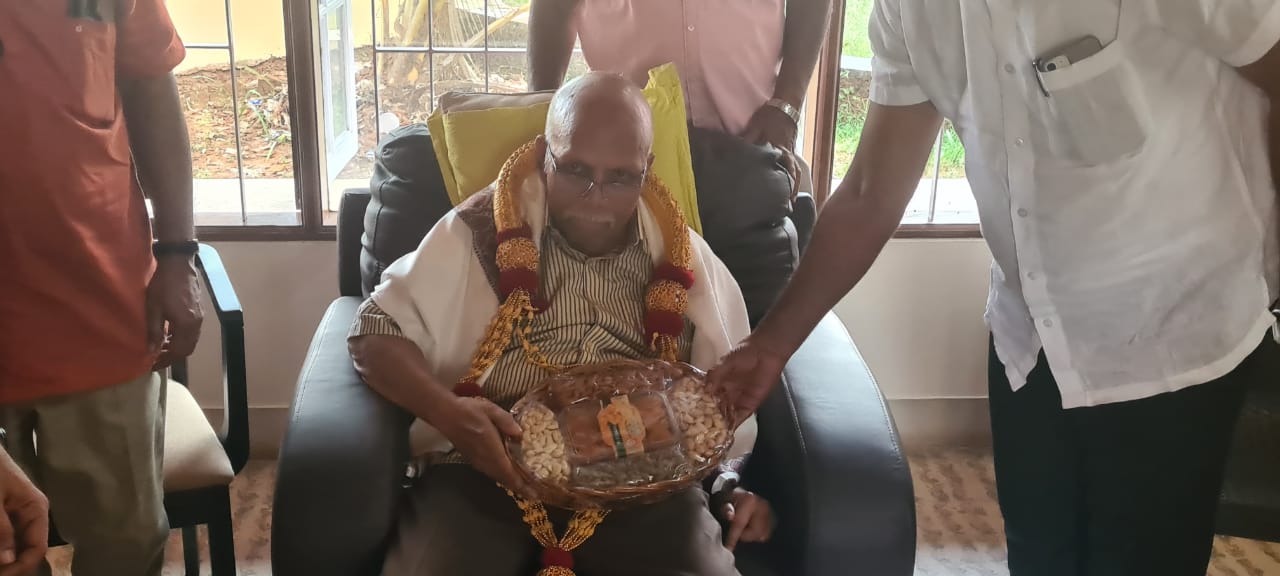 ಡಾ. ಬಿ.ಎಂ. ಹೆಗ್ಗಡೆಗೆ ಡಾ. ಅನುಪಮಾ ನಿರಂಜನ ವೈದ್ಯಕೀಯ, ವಿಜ್ಞಾನ ಸಾಹಿತ್ಯ ಪ್ರಶಸ್ತಿ ಪ್ರದಾನ