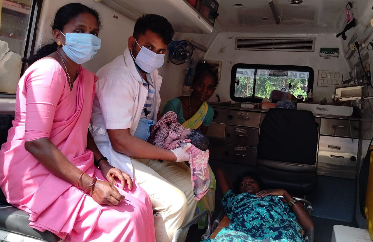 ಕುಂದಾಪುರ: ಆ್ಯಂಬುಲೆನ್ಸ್‌ನಲ್ಲಿ ಗಂಡುಮಗುವಿಗೆ ಜನ್ಮ ನೀಡಿದ ಮಹಿಳೆ