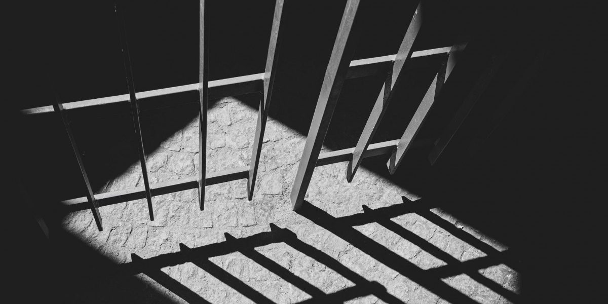 ಬಾಲಕಿಯ ಮೇಲೆ ಸಾಮೂಹಿಕ ಅತ್ಯಾಚಾರ  ಪ್ರಕರಣ:13 ಜನರಿಗೆ ತಲಾ 20 ವರ್ಷ ಜೈಲು ಸಜೆ