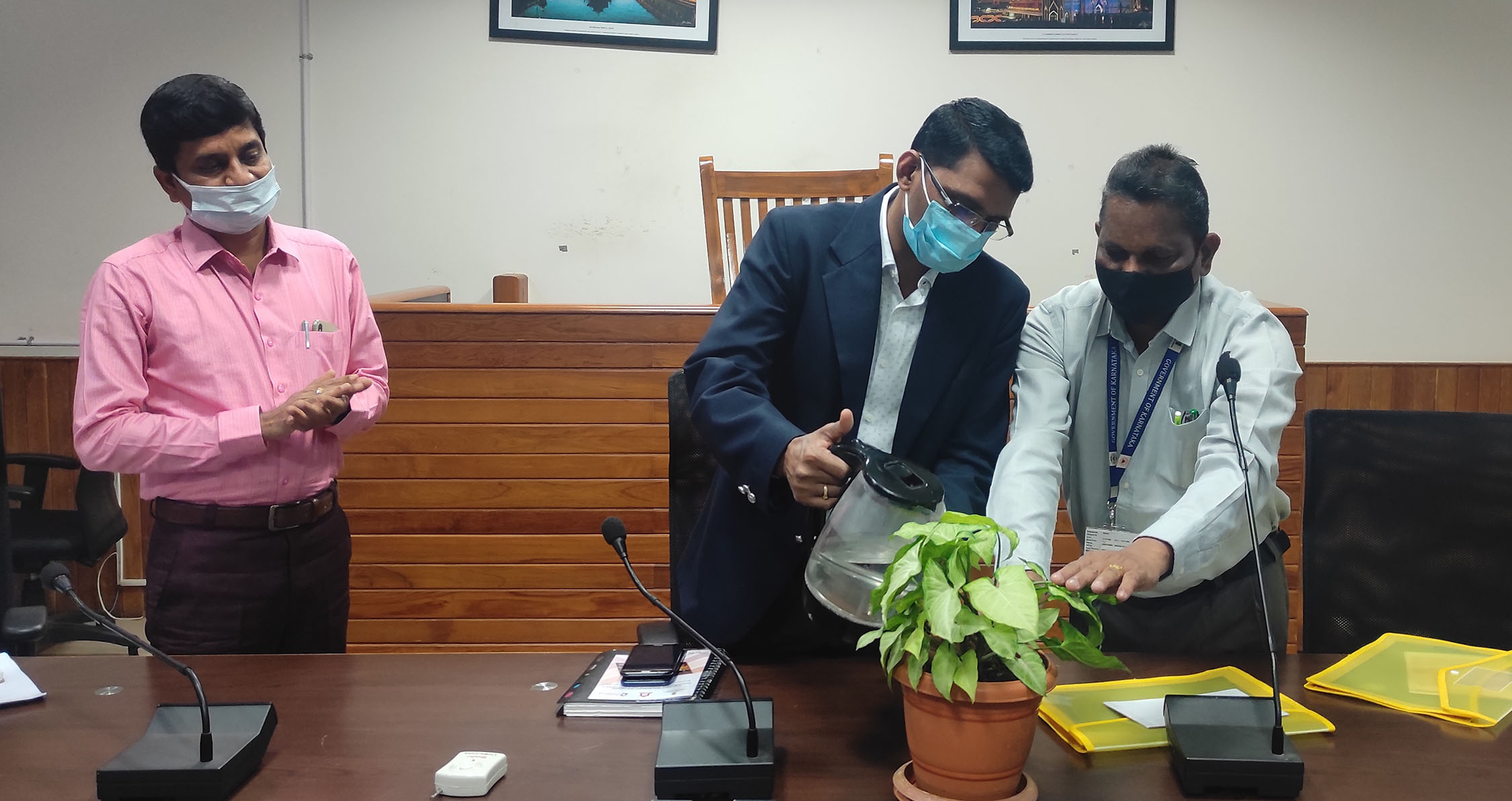 ಕೊಲ್ಲೂರಿನಲ್ಲಿ ವ್ಯವಸ್ಥಿತ ಆರ್ಥಿಕ ಚಟುವಟಿಕೆಗೆ ಯೋಜನೆ ರೂಪಿಸಿ: ಜಿಲ್ಲಾಧಿಕಾರಿ ಕೂರ್ಮಾರಾವ್