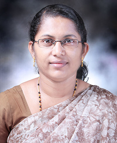 ಮೇವಿ ಮಿರಾಂದಗೆ ಪಿಹೆಚ್‌ಡಿ ಪದವಿ