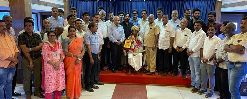 ಬಸ್ಸು ಮಾಲಕರ ಸಂಘ ನೀಡಿದ್ದ ಅಂಗಿ ಧರಿಸಿಯೇ ಪದ್ಮಶ್ರೀ ಪ್ರಶಸ್ತಿ ಪಡೆಯಲು ತೆರಳಿದ್ದೆ: ಹರೇಕಳ ಹಾಜಬ್ಬ