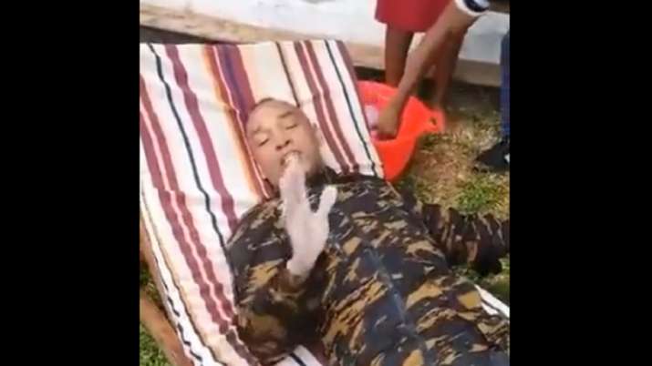 ಸಮುದ್ರಕ್ಕೆ ಬಿದ್ದ ಹೆಲಿಕಾಪ್ಟರ್: 12 ಗಂಟೆ ಈಜಿ ದಡ ಸೇರಿದ ಸಚಿವ