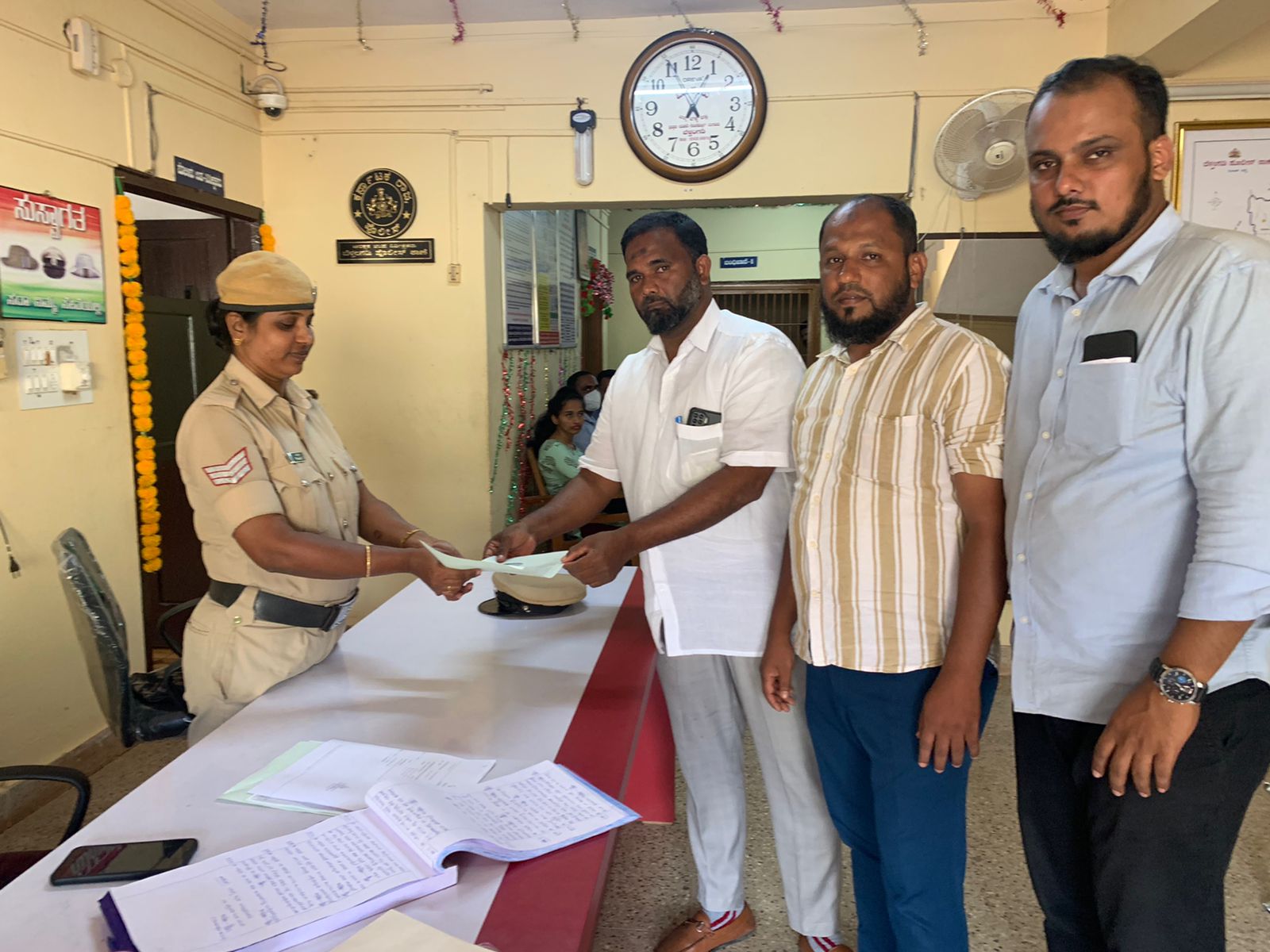 ಅಝಾನ್ ಅರ್ಥ ದುರ್ವ್ಯಾಖಾನದ ಆರೋಪ: ಹಾರಿಕಾ ಮಂಜುನಾಥ್ ವಿರುದ್ಧ ಬೆಳ್ತಂಗಡಿ ಠಾಣೆಯಲ್ಲಿ ಪ್ರಕರಣ ದಾಖಲು