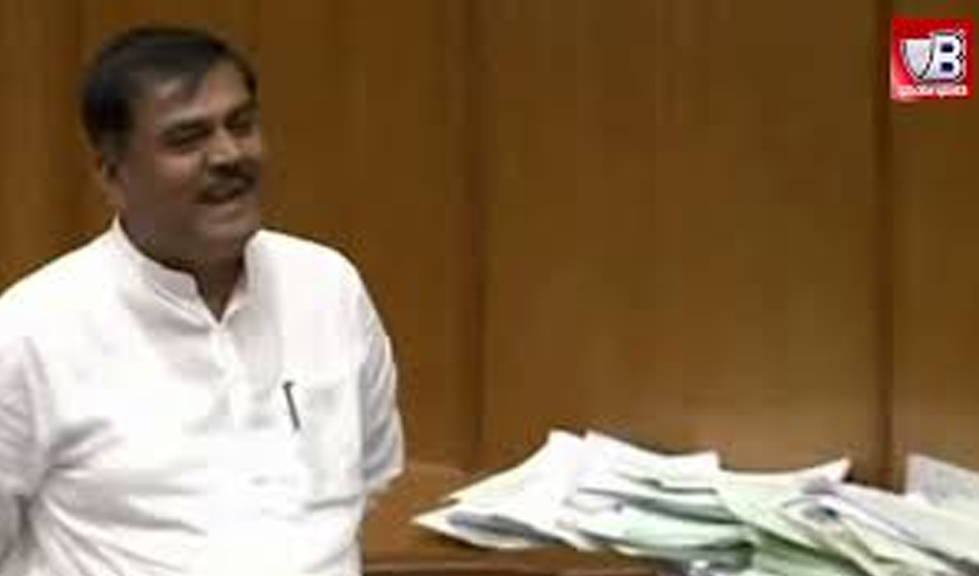 ಬೆಳಗಾವಿ ಅಧಿವೇಶನ: ಪ್ರಶ್ನೆ ಕೇಳದೆ ಸರಕಾರಕ್ಕೆ ಮುಜುಗರ ಸೃಷ್ಟಿಸಿದ ಬಿಜೆಪಿ ಶಾಸಕ ನಡಹಳ್ಳಿ