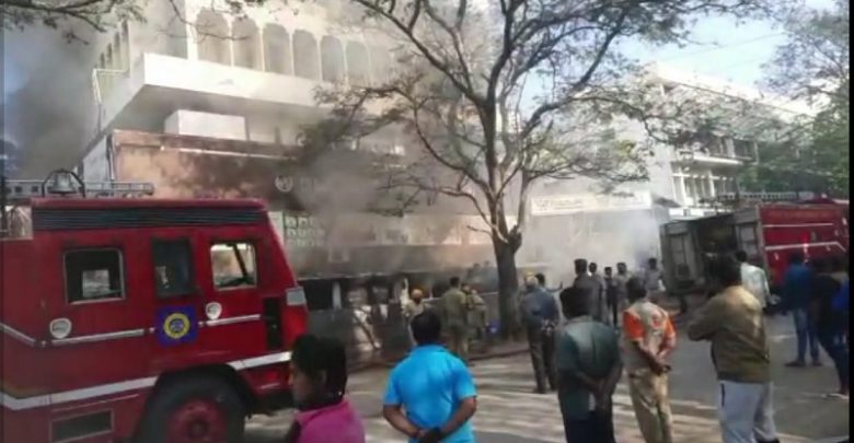 ಮೈಸೂರು: ಕಾರು ಶೋರೂಂನಲ್ಲಿ ಭಾರೀ ಅಗ್ನಿ ಅನಾಹುತ; ಕಾರುಗಳಿಗೆ ಹಾನಿ