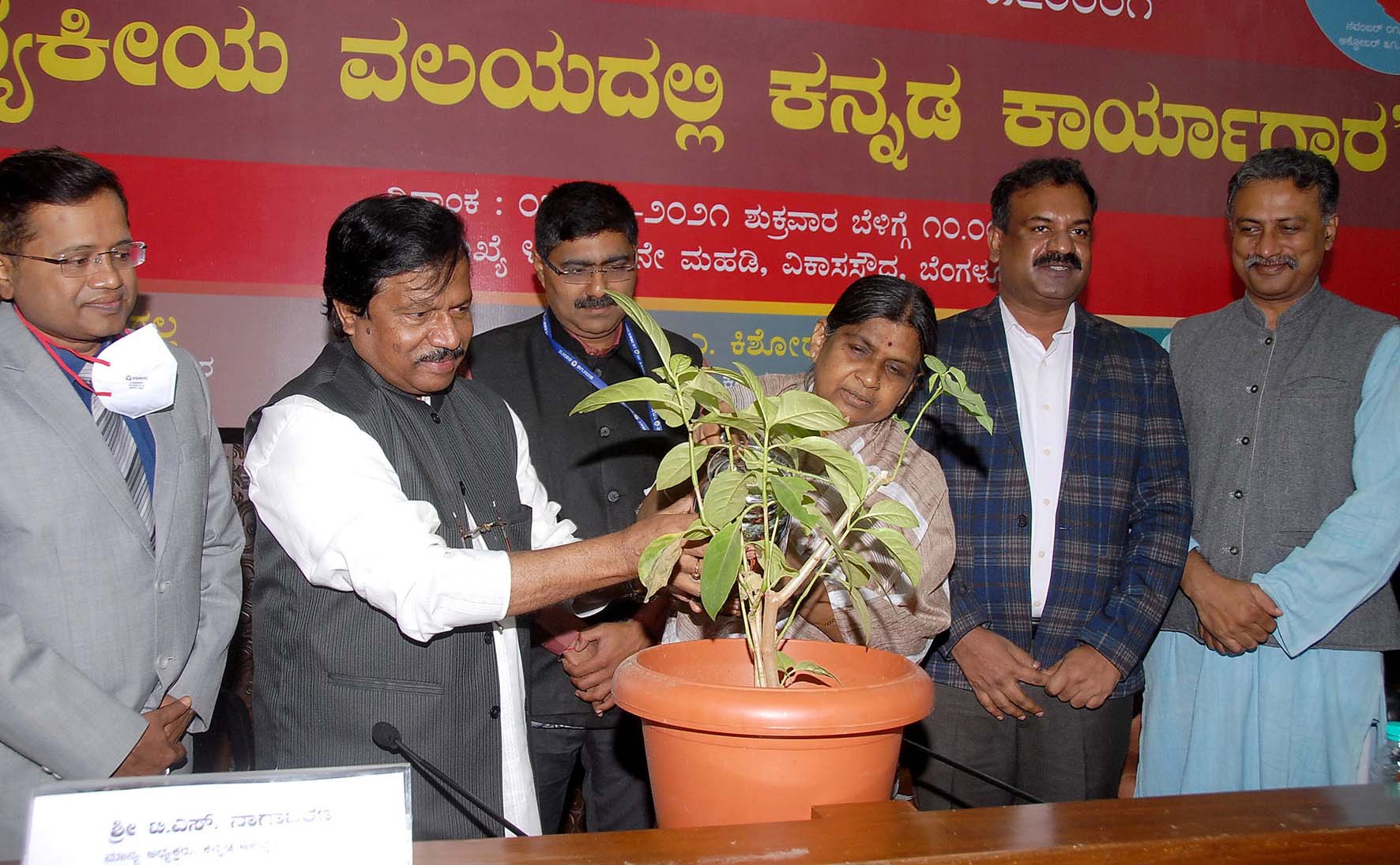 ಕನ್ನಡದಲ್ಲಿ ಅರೇ ವೈದ್ಯಕೀಯ ಕೋರ್ಸ್ ಪ್ರಾರಂಭ: ಆರೋಗ್ಯ ವಿವಿ ಕುಲಸಚಿವ ಎನ್.ಎಂ.ನಾಗರಾಜ್