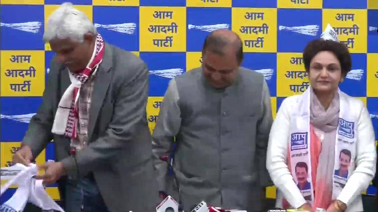 ಅರವಿಂದ ಕೇಜ್ರಿವಾಲ್ ನೇತೃತ್ವದ ಆಮ್ ಆದ್ಮಿ ಪಕ್ಷಕ್ಕೆ ವೀರೇಂದ್ರ ಸೆಹ್ವಾಗ್ ಸಹೋದರಿ ಸೇರ್ಪಡೆ