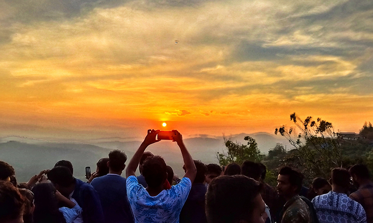 ಕೊಡಗಿನ ಪ್ರವಾಸಿತಾಣಗಳು ಭರ್ತಿ: ಹೊಸ ವರ್ಷಾಚರಣೆಯಿಲ್ಲದೆ ಪ್ರವಾಸೋದ್ಯಮಿಗಳಿಗೆ ನಿರಾಸೆ