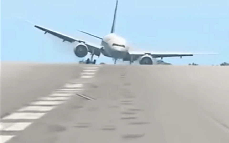 ಫ್ಯಾಕ್ಟ್ ಚೆಕ್: ಇರಾನ್ ನಲ್ಲಿ ವಿಮಾನ ಪತನ ಎಂಬ ವೈರಲ್ ವಿಡಿಯೋದ ವಾಸ್ತವವೇನು?