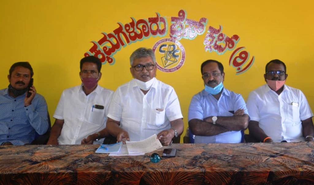 ಚಿಕ್ಕಮಗಳೂರು: ಸಿ.ಟಿ.ರವಿ ಬೆಂಬಲಿಗರಿಂದ ಕಾಂಗ್ರೆಸ್ ನಗರಸಭೆ ಸದಸ್ಯ, ಪುತ್ರನ ಮೇಲೆ ಹಲ್ಲೆ; ಆರೋಪ