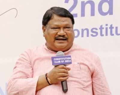 ಕೇಂದ್ರದ ಮಾಜಿ ಸಚಿವ ಜುಯಲ್ ಓರಮ್ ಅನುಚಿತ ವರ್ತನೆ: ಪಕ್ಷದ ಕಚೇರಿ ಧ್ವಂಸಗೊಳಿಸಿದ ಬಿಜೆಪಿ ಕಾರ್ಯಕರ್ತೆ