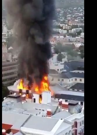 ದಕ್ಷಿಣ ಆಫ್ರಿಕಾ ಸಂಸತ್ ಬೆಂಕಿ ದುರಂತ ಪ್ರಕರಣ: ಓರ್ವನ ಮೇಲೆ ಶಂಕೆ