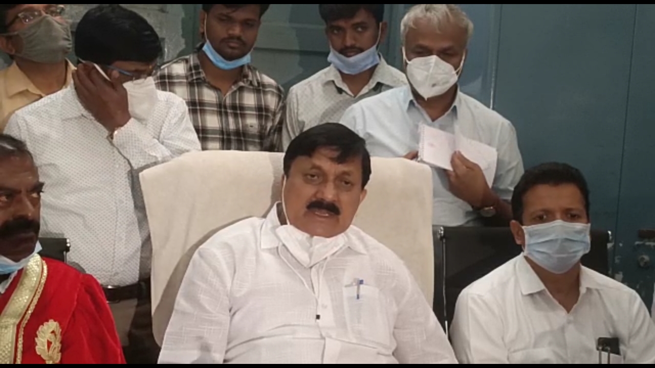 ವಿಕಲ ಚೇತನ ಮಹಿಳೆ ಮೇಲೆ ಎಎಸ್ಐ ಹಲ್ಲೆ ಪ್ರಕರಣ: ತನಿಖೆಗೆ ಗೃಹ ಸಚಿವ ಆರಗ ಜ್ಞಾನೇಂದ್ರ  ಸೂಚನೆ