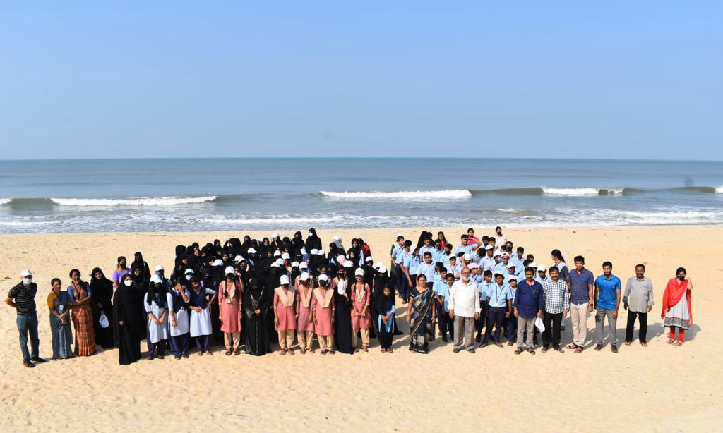 ಬ್ಯಾರೀಸ್ ವಿದ್ಯಾ ಸಂಸ್ಥೆಗಳ ‘ಸ್ವಚ್ಛ ಕಡಲ ತೀರ, ಹಸಿರು ಕೋಡಿ - 2022’ ಅಭಿಯಾನ