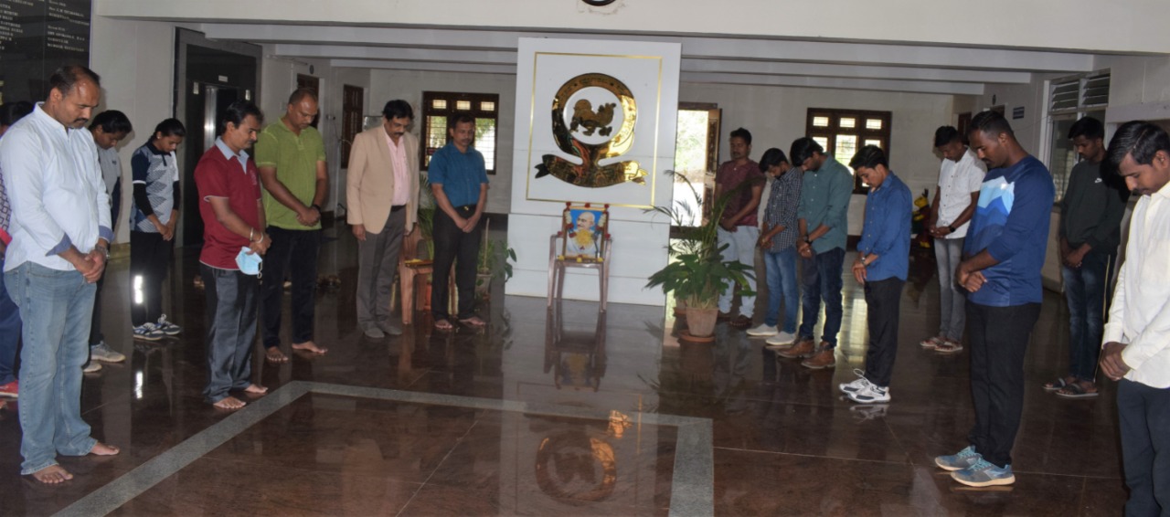 ಹುತಾತ್ಮರ ಬಲಿದಾನ ನಮ್ಮನ್ನು ಸದಾ ಎಚ್ಚರವಾಗಿಡಲಿ: ಪ್ರೊ.ಸಿ.ಎಂ. ತ್ಯಾಗರಾಜ್