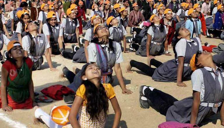 ಶಾಲೆಗಳಲ್ಲಿ ಸರಕಾರದ ಸೂರ್ಯ ನಮಸ್ಕಾರ ಕಾರ್ಯಕ್ರಮಕ್ಕೆ ಅಖಿಲ ಭಾರತ ಮುಸ್ಲಿಂ ವೈಯಕ್ತಿಕ ಕಾನೂನು ಮಂಡಳಿ ವಿರೋಧ