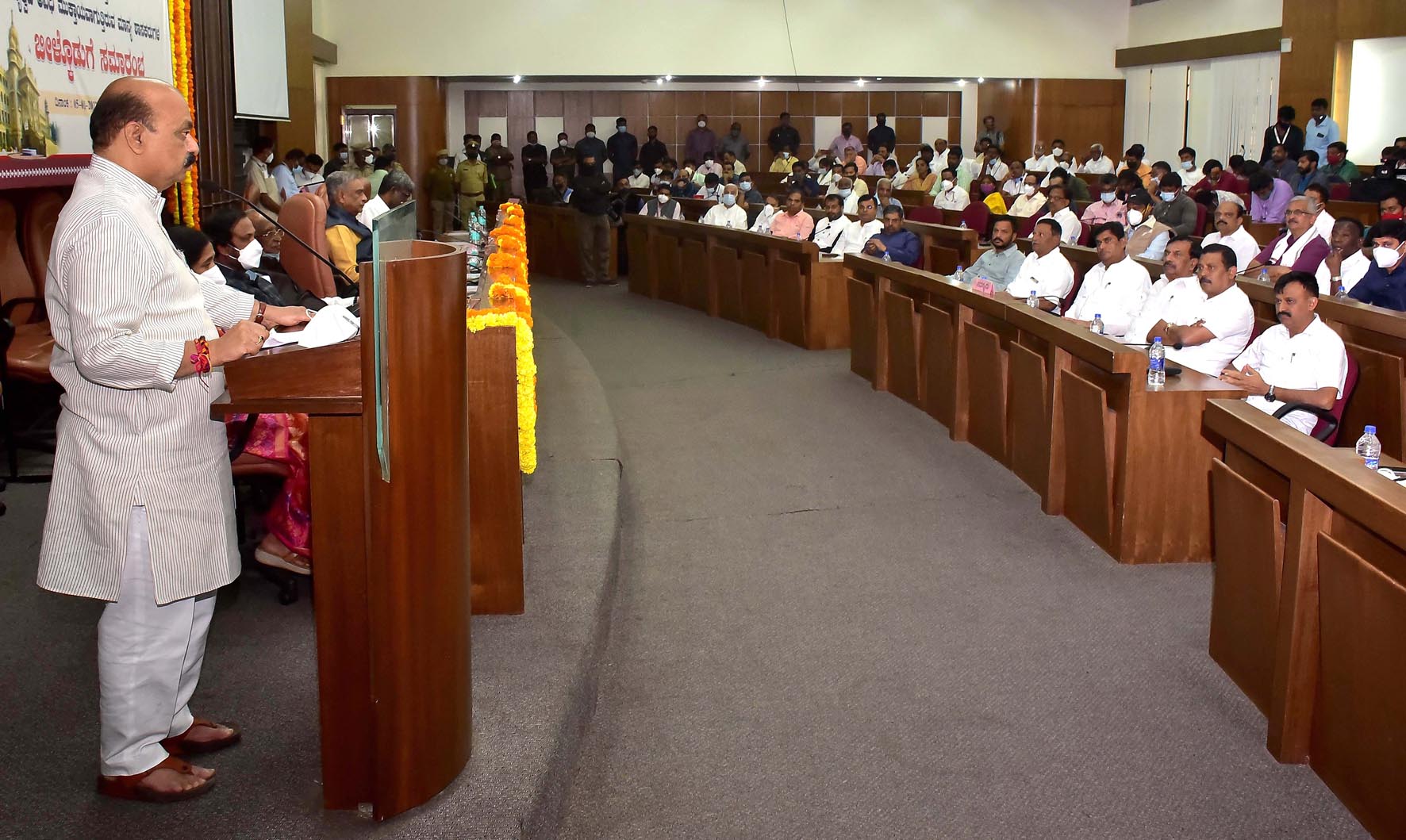 ಮೇಲ್ಮನೆ ಮೌಲ್ಯ ಕುಸಿಯದಂತೆ ತಡೆಯಬೇಕು: ಮುಖ್ಯಮಂತ್ರಿ ಬಸವರಾಜ ಬೊಮ್ಮಾಯಿ