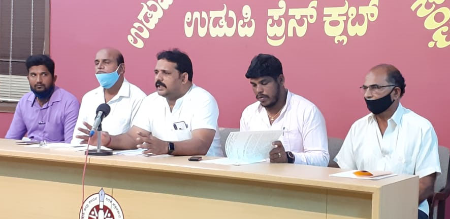 ವಾರದೊಳಗೆ ಸೀಮೆಎಣ್ಣೆ ಸಿಗದಿದ್ದರೆ ಹಕ್ಕೊತ್ತಾಯ ಧರಣಿ :  ನಾಡದೋಣಿ ಮೀನುಗಾರರ ಒಕ್ಕೂಟ