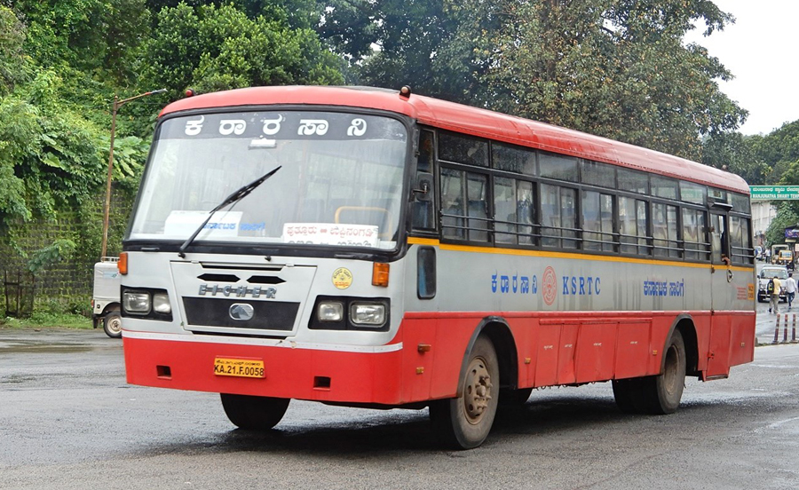 ವಾರಾಂತ್ಯ ಕರ್ಫ್ಯೂ: ಪ್ರಯಾಣಿಕರ ಅನುಕೂಲಕ್ಕಾಗಿ ಕೆಎಸ್ಸಾರ್ಟಿಸಿ ಬಸ್ಸು ಕನಿಷ್ಠ ಓಡಾಟ