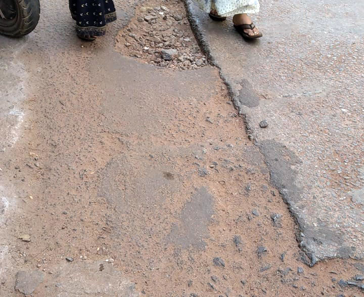 ಇನ್ನೂ ದುರಸ್ತಿ ಕಾಣದ ಉಡುಪಿ ನಗರ ಹೃದಯ ಭಾಗದ ರಸ್ತೆ !