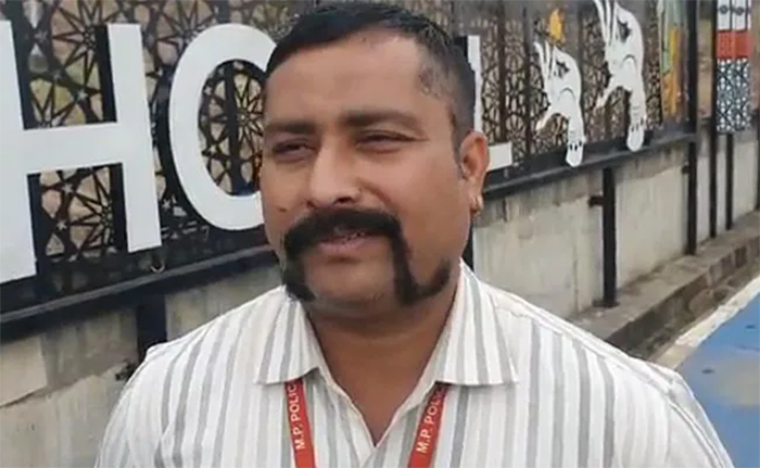 ಮಧ್ಯಪ್ರದೇಶ: ಕೂದಲು, ಮೀಸೆ ಕತ್ತರಿಸಿಕೊಳ್ಳಲು ನಿರಾಕರಿಸಿದ ಕಾನ್ ಸ್ಟೇಬಲ್ ಅಮಾನತು