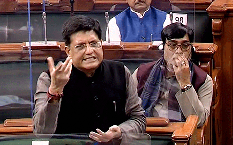 ತಮಿಳಿನಲ್ಲಿ ಕೇಳಿದ ಪ್ರಶ್ನೆಗೆ ಹಿಂದಿಯಲ್ಲಿ ಉತ್ತರ: ಲೋಕಸಭೆಯಲ್ಲಿ ಆಡಳಿತ-ವಿಪಕ್ಷ ಸದಸ್ಯರ ನಡುವೆ ವಾಕ್ಸಮರ