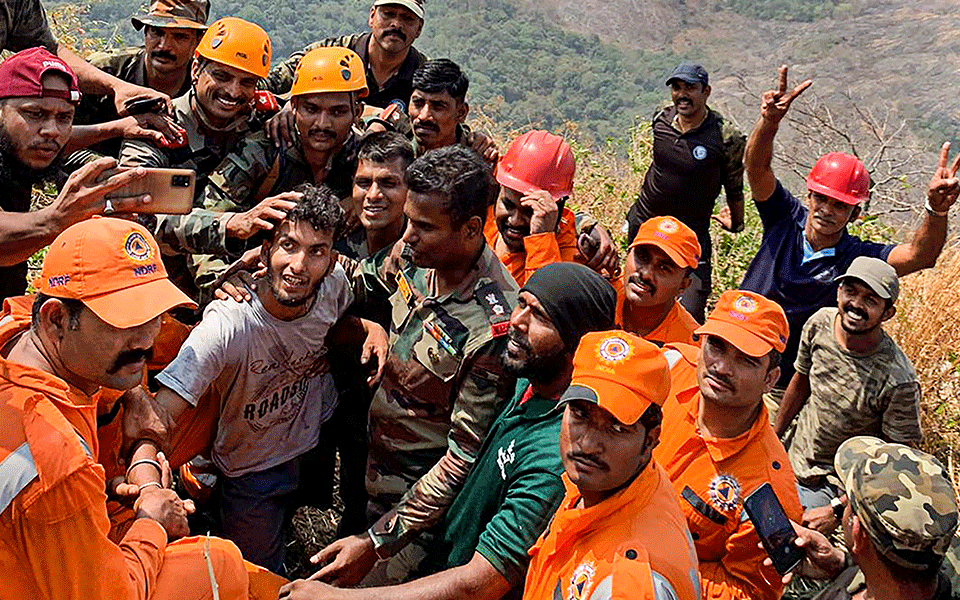 1,000 ಅಡಿ ಎತ್ತರದ ಪರ್ವತದಲ್ಲಿ ಎರಡು ದಿನ ಸಿಲುಕಿದ್ದ ಯುವಕನ ರಕ್ಷಣೆಯ ವಿಡಿಯೋಗಳು ವೈರಲ್