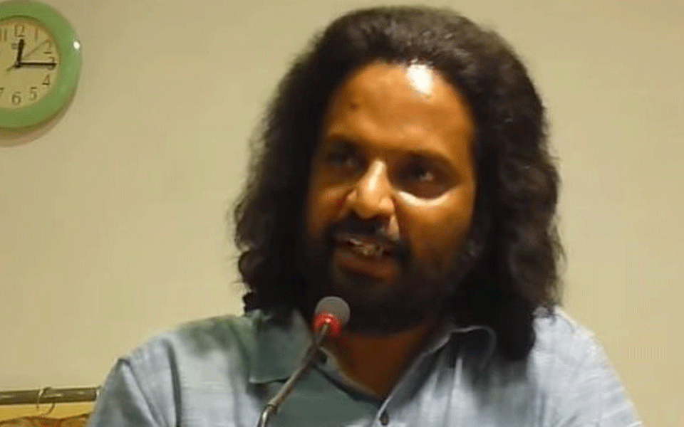 ಹೋರಾಟಗಾರ ರೋನಾ ವಿಲ್ಸನ್ ರನ್ನು ಎರಡು ಪ್ರತ್ಯೇಕ ಹ್ಯಾಕರ್ ಗಳ ಗುಂಪು ಗುರಿ ಮಾಡಿತ್ತು: ವರದಿ