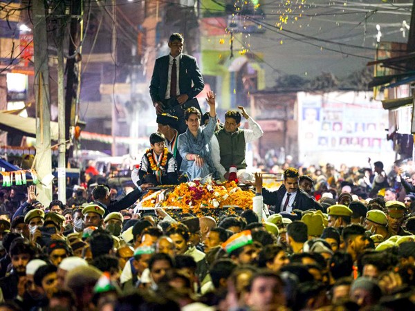 ‘ಮನೆ-ಮನೆ ಪ್ರಚಾರವು ರೋಡ್‌ಶೋನಂತೆ ಕಾಣುತ್ತಿದೆ ಎಂದು ಕಾಂಗ್ರೆಸ್ ವಿರುದ್ಧ ಪ್ರಕರಣ ದಾಖಲಿಸಿದ ಉತ್ತರಪ್ರದೇಶ ಪೊಲೀಸರು