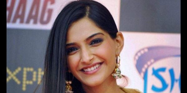 ಸಿಖ್ಖರ ಸಮವಸ್ತ್ರ, ರುಮಾಲುಗಳಿಗೆ ಸಮಸ್ಯೆಯಿಲ್ಲ, ಆದರೆ ಹಿಜಾಬ್‌ ಸಮಸ್ಯೆಯಾಗುವುದು ಹೇಗೆ?: ನಟಿ ಸೋನಂ ಕಪೂರ್ ಪ್ರಶ್ನೆ