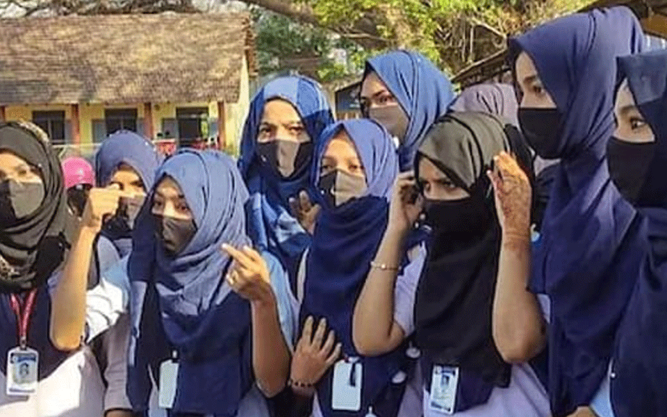 ಹಿಜಾಬ್ ನಿಷೇಧ ಧಾರ್ಮಿಕ ಸ್ವಾತಂತ್ರ್ಯದ ಉಲ್ಲಂಘನೆ ಎಂಬ ಅಮೆರಿಕದ ಹೇಳಿಕೆಗೆ ಭಾರತ ಪ್ರತಿಕ್ರಿಯಿಸಿದ್ದು ಹೀಗೆ...