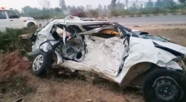 ಹೊಸಕೋಟೆ: ರಸ್ತೆ ಅಪಘಾತಕ್ಕೆ ನಾಲ್ವರು ಕಾಲೇಜು ವಿದ್ಯಾರ್ಥಿಗಳು ಬಲಿ