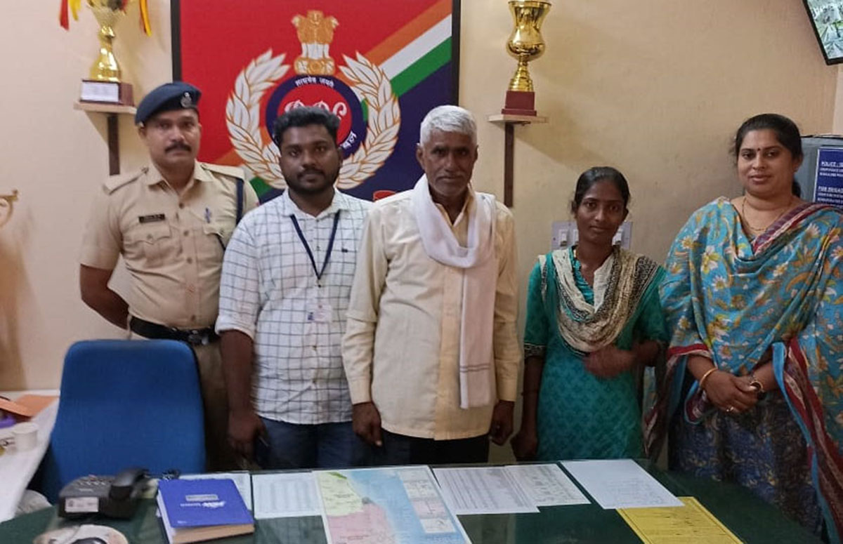 ಉಡುಪಿ: ರೈಲ್ವೆ ಪೊಲೀಸರಿಂದ ಹಿರಿಯ ನಾಗರಿಕರ ರಕ್ಷಣೆ