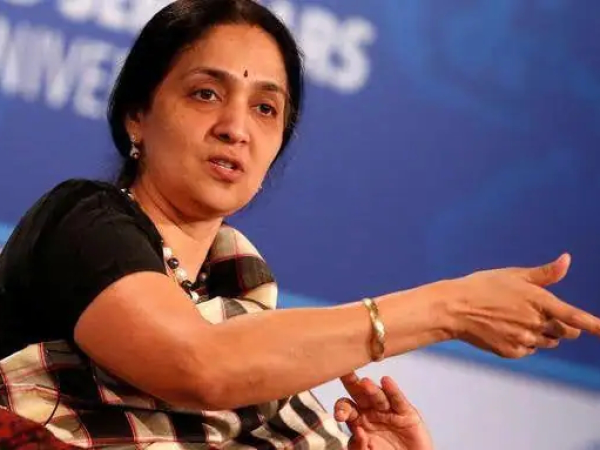 ಎನ್‌ಎಸ್‌ಇ ಮಾಜಿ ಮುಖ್ಯಸ್ಥೆ ಚಿತ್ರಾ ರಾಮಕೃಷ್ಣ,ಇತರ ಇಬ್ಬರ ವಿರುದ್ಧ ಸಿಬಿಐನಿಂದ ಲುಕ್‌ಔಟ್ ನೋಟಿಸ್