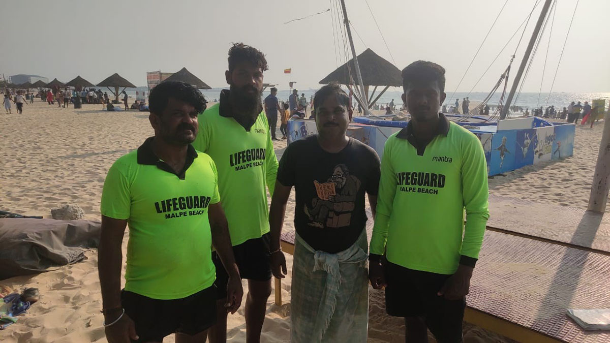ಮಲ್ಪೆ ಬೀಚ್‌ನಲ್ಲಿ ಮುಳುಗುತ್ತಿದ್ದ ಮೂವರ ರಕ್ಷಣೆ