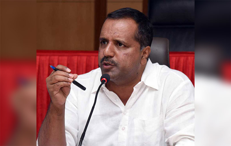 ಪೊಲೀಸ್ ಅಧಿಕಾರಿಗಳು ಜನರ ಗೌರವ ಕಾಪಾಡಲಿ: ಯು.ಟಿ.ಖಾದರ್