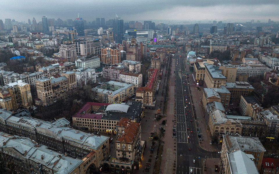 ಉಕ್ರೇನ್ ನಲ್ಲಿರುವ ಭಾರತೀಯರು ಮನೆಯಲ್ಲೇ ಇರಿ: ಭಾರತದ ರಾಯಭಾರ ಕಚೇರಿ ಸಲಹೆ
