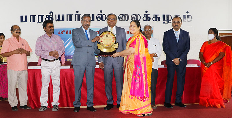 ನಿಟ್ಟೆ ವಿವಿಯ ತುಳುಜ್ಞಾತಿ ಪದ ಸಂಚಯಕ್ಕೆ ಪ್ರಶಸ್ತಿ ಪ್ರದಾನ