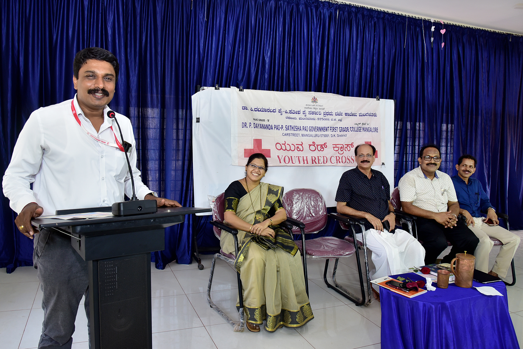 ಯುವ ರೆಡ್‌ಕ್ರಾಸ್‌ನಿಂದ ಓರಿಯೆಂಟೇಶನ್ ಕಾರ್ಯಕ್ರಮ