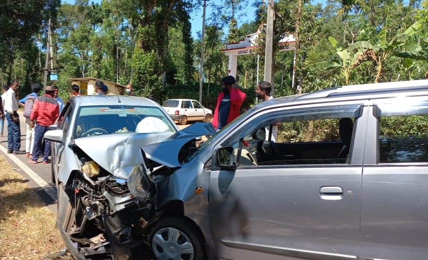 ಮಡಿಕೇರಿ: ಕಾರುಗಳ ನಡುವೆ ಢಿಕ್ಕಿ; ಓರ್ವ ಮೃತ್ಯು