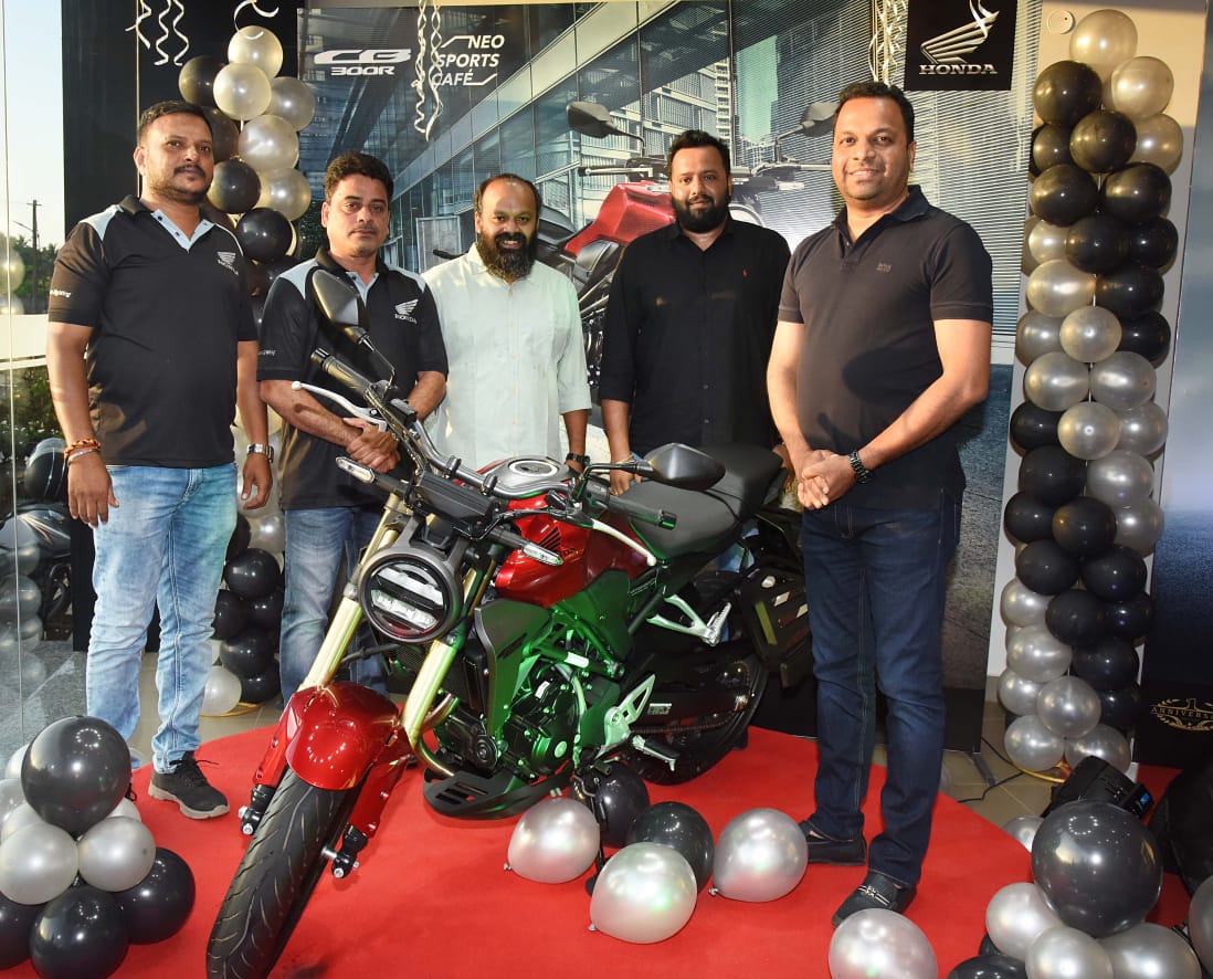 ಹೋಂಡಾ ಸಿಬಿ 350 ಹೈನೆಸ್ ಆ್ಯನಿವರ್ಸರಿ ಎಡಿಷನ್, ಸಿಬಿ300ಆರ್ ಬೈಕ್ ಮಂಗಳೂರು ಮಾರುಕಟ್ಟೆಗೆ ಬಿಡುಗಡೆ