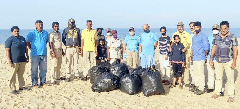 ಉಳ್ಳಾಲ ಕಡಲ ತೀರ ಸ್ವಚ್ಛತಾ ಕಾರ್ಯಕ್ರಮ